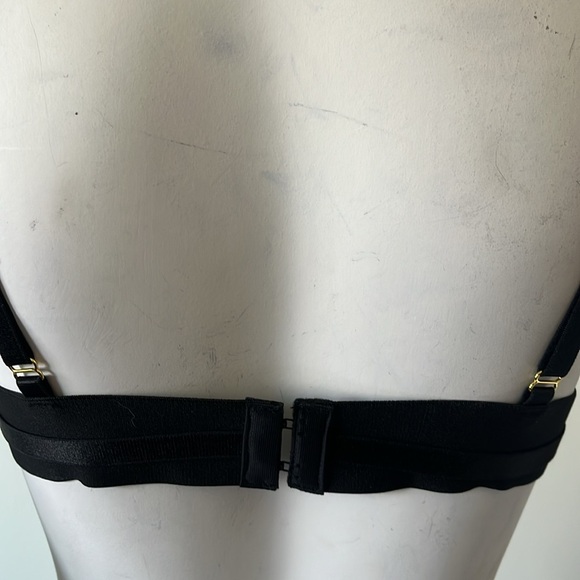 Allure Black Lace Bra - Picture 4 of 7